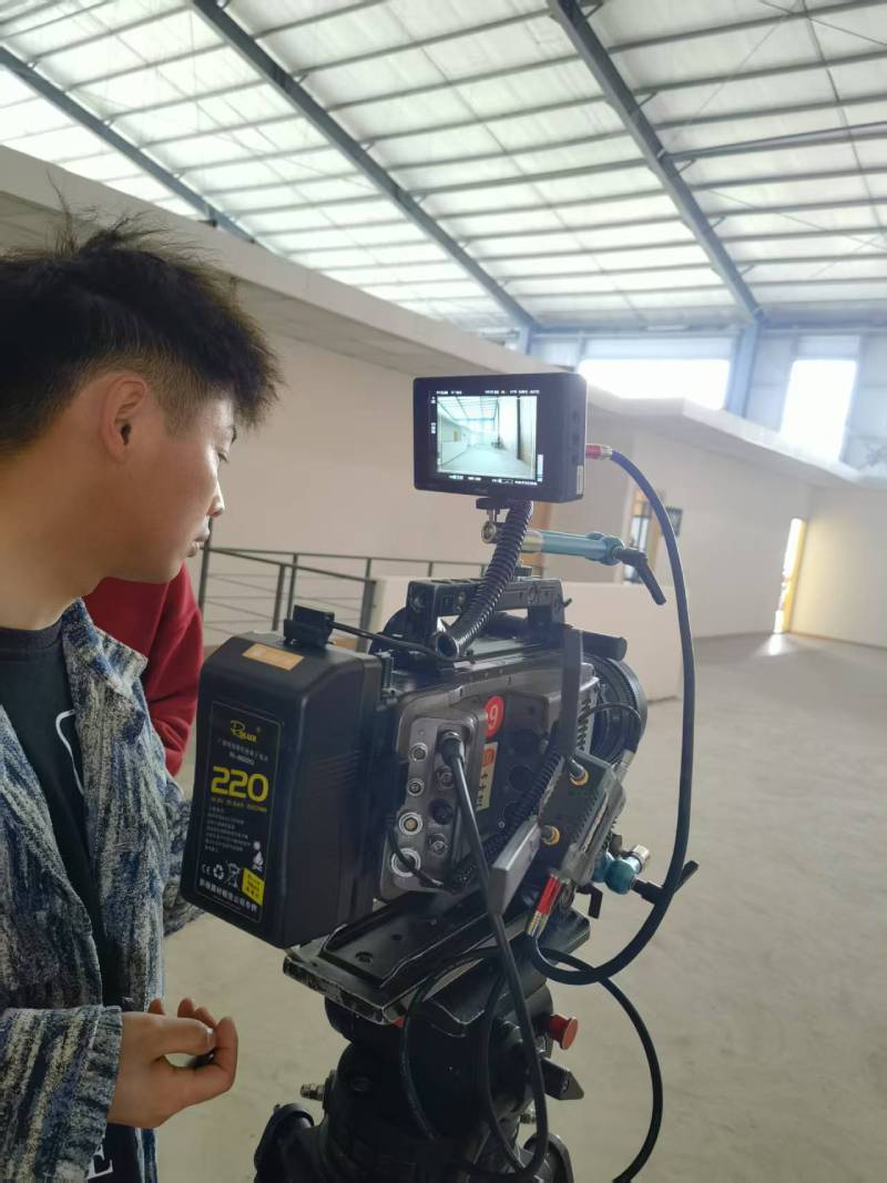 解锁布拖县广告片拍摄：以创意镜头，解锁品牌商业价值新高度